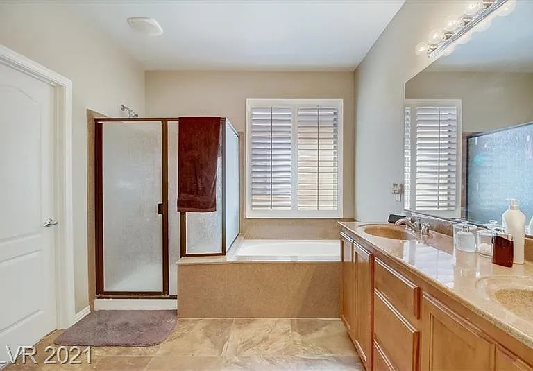 3920 Piedra Falls Ct — Photo 8