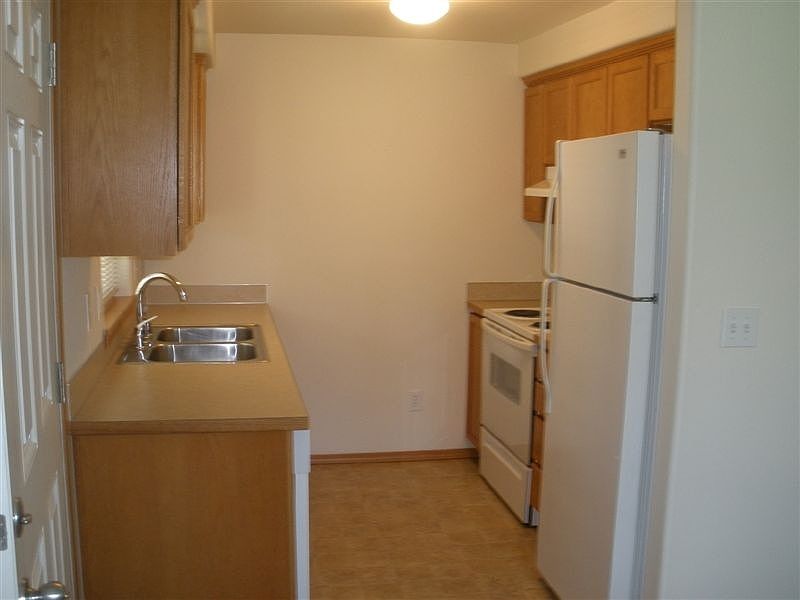 2nd image of 41720 Cape Horn Dr