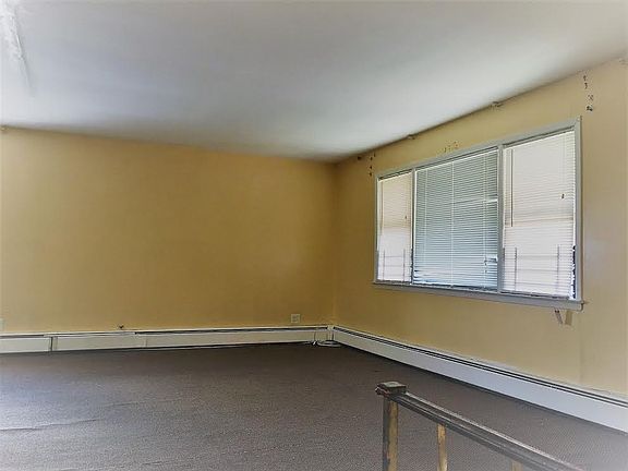4th image of 3138 99th St #1