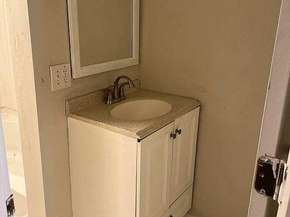 5th image of 36 Spring St APT 1F