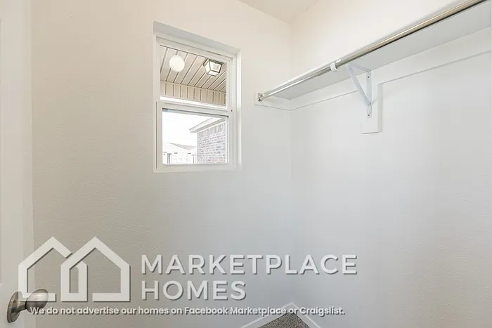 981 E Starling St — Photo 24