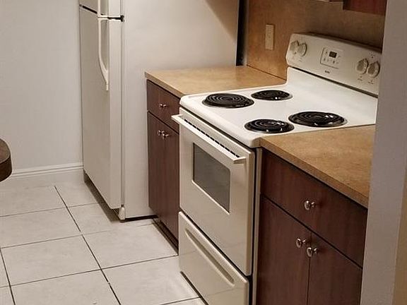 3rd image of 3192 Coral Lake Ln