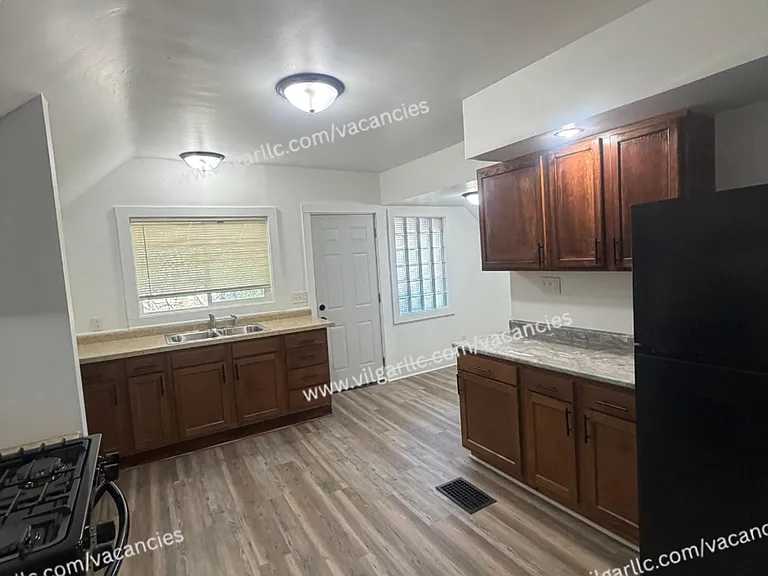 1201 Manhattan St — Photo 10