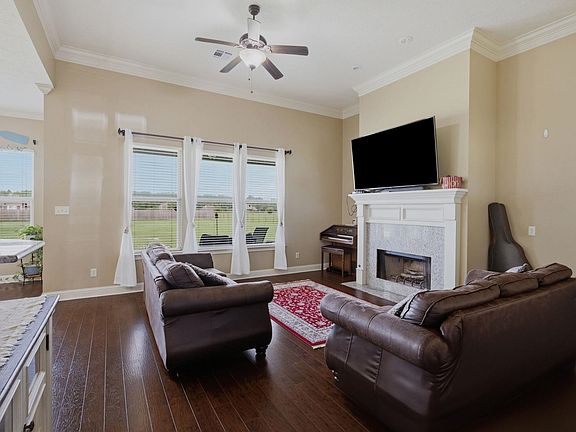 4th image of 4832 Wes Berry Rd