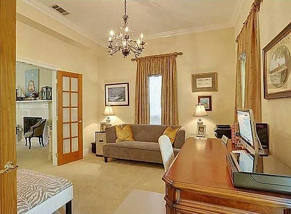 4th image of 211 Blue Crane Dr #1