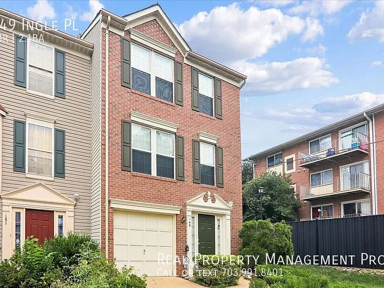 149 Ingle Pl — Photo 2