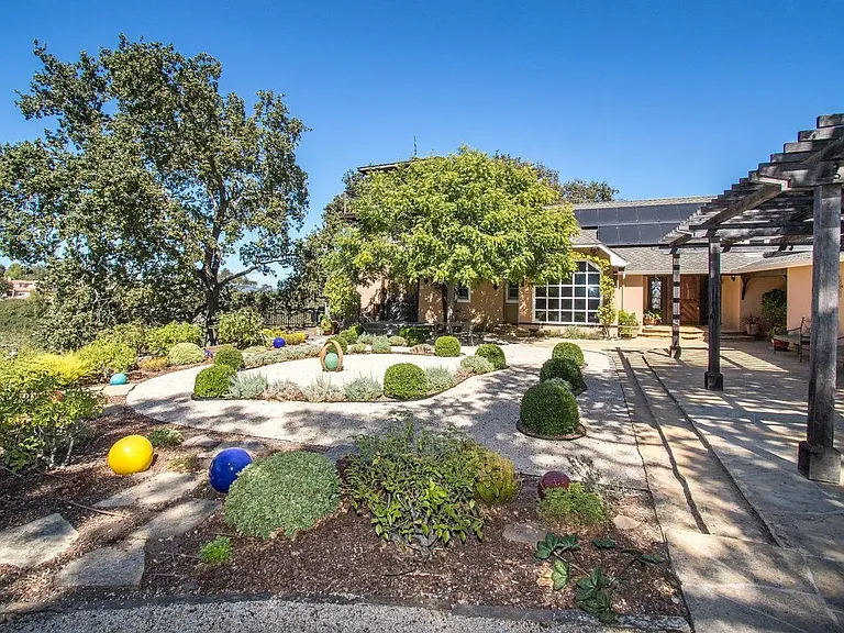 27271 Ursula Ln — Photo 4