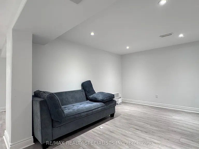 131 Searle Ave #BASEMENT — Photo 7
