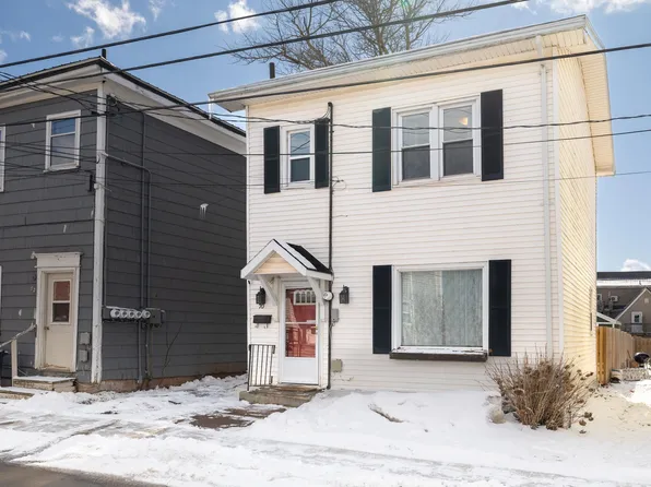 70 Bayfield St, Charlottetown, PE C1A 2G6