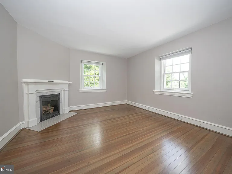 101 E Brookhaven Rd — Photo 38