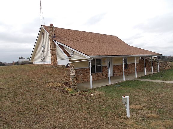 4th image of 2571 Bailey Rd