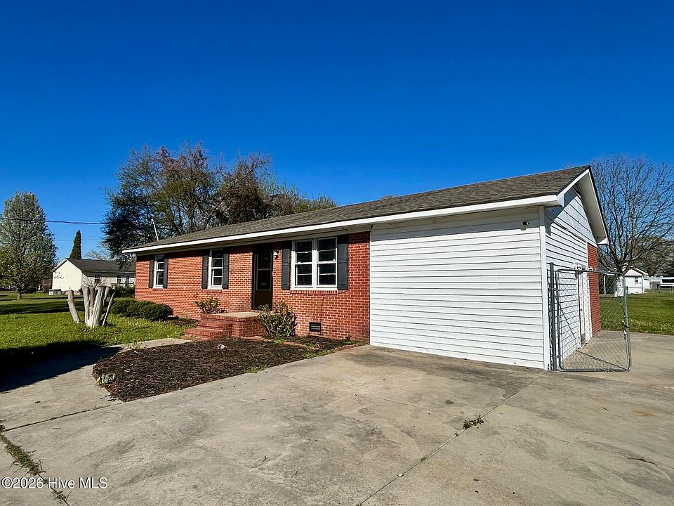 1st image of 126 Andrews Circle