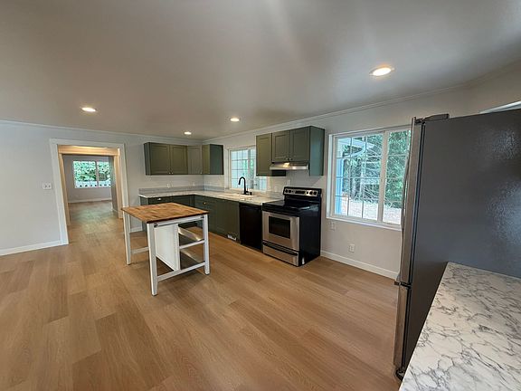 5th image of 10132 60th St SE