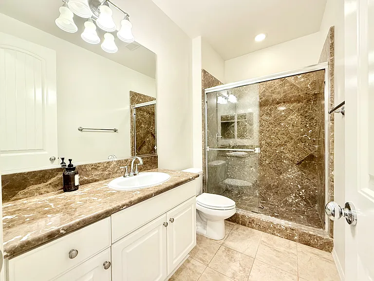 19921 Calabria Ct — Photo 12
