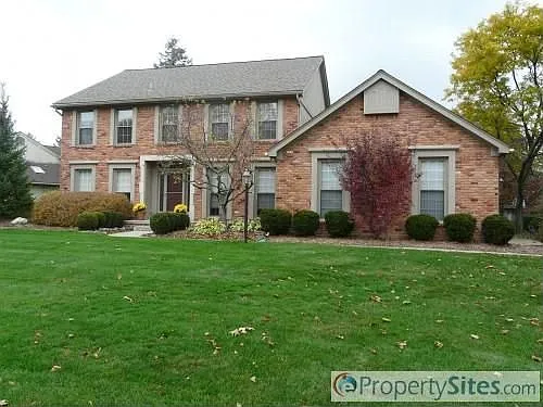 4912 Oak River Dr photo 1