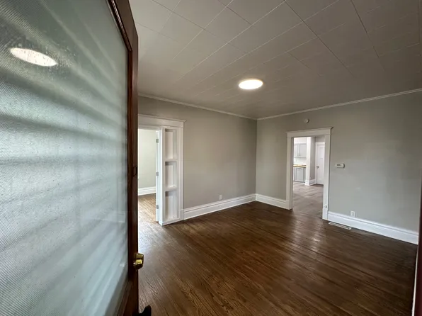 1323 Garfield Ave, Dubuque, IA 52001