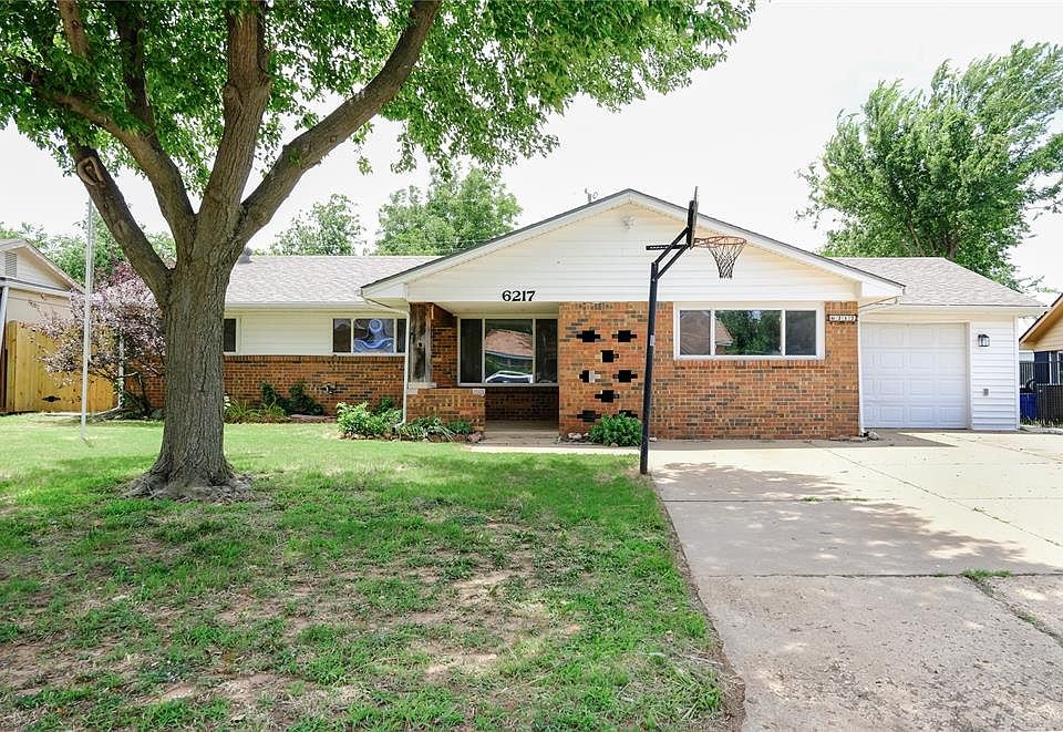 1st image of 621 Reeves Ct