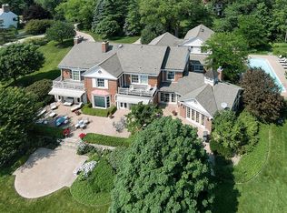 77 Fox Ln, Winnetka, IL 60093