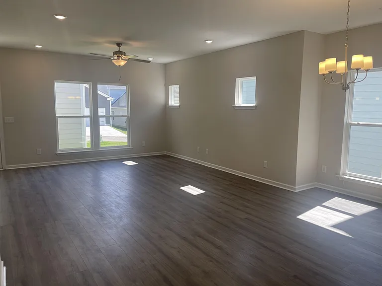 1044 Indigo Aly — Photo 5