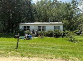138 Charles Ave, Interlachen, FL 32148
