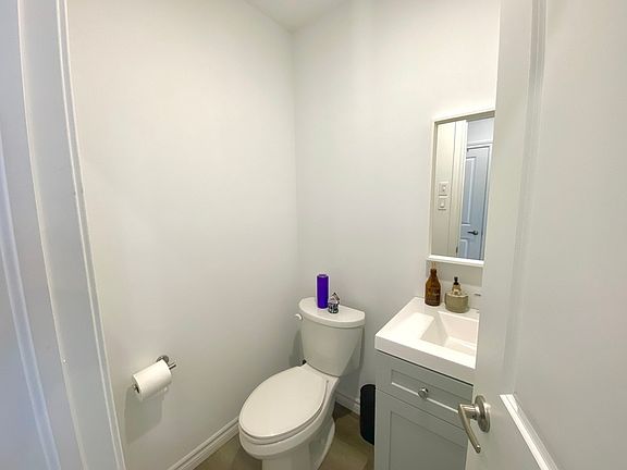 5th image of 16 W Avenue South Ave #107