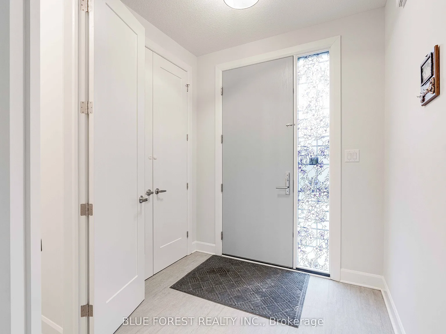 3 bed, $2,700 — Photo 3