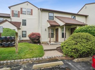 408 Woodbridge Commons Way, Iselin, NJ 08830