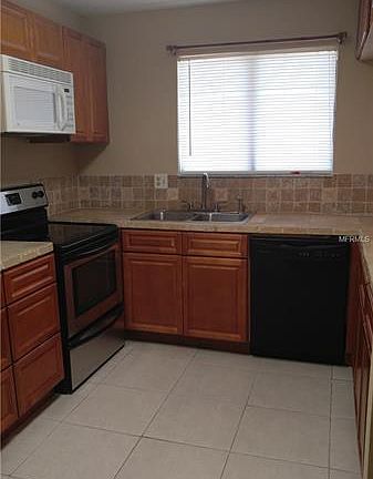 5th image of 1836 Crystal Lake Dr APT 113