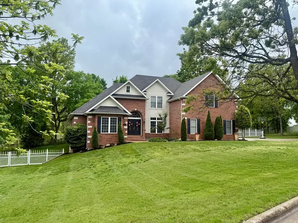 1911 Sherry Lea Drive, Neosho, MO 64850