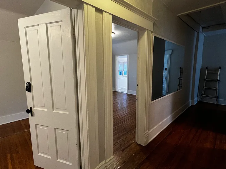721 Clark Ave — Photo 26