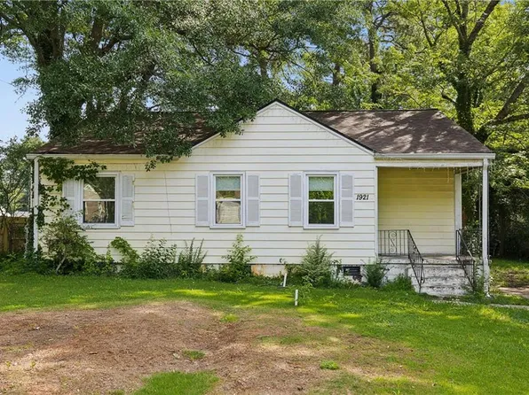 1921 Clearwater Dr SE, Marietta, GA 30067
