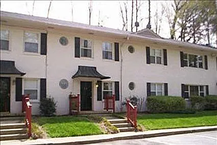 2477 N Decatur Rd