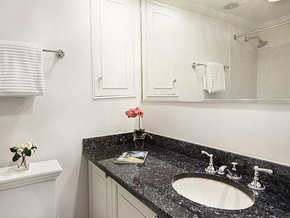 5th image of 155 W 80th St APT 3F