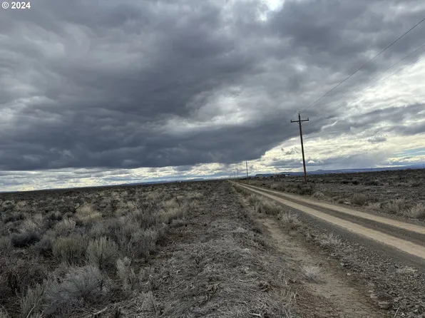 Lost Forest Ln #L-5601, Christmas Valley, OR 97641