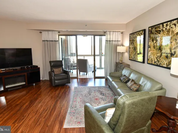 3100 N Leisure World Blvd APT 811, Silver Spring, MD 20906