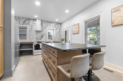 512 College Ave #1 Photo 1
