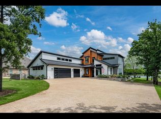708 Clear Water Ct, Corsicana, TX 75109