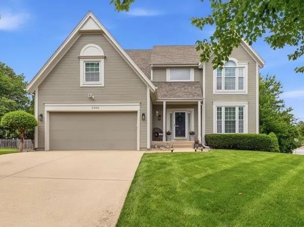 8300 W 143rd Ter, Overland Park, KS 66223