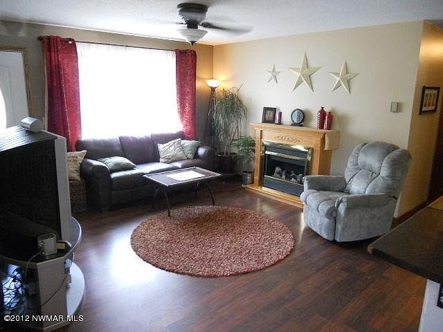 2nd image of 1023 3rd St SE