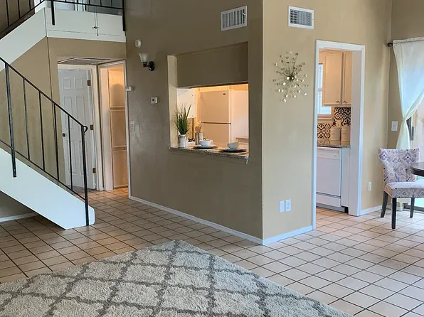 19 Cherrywood Sq, Canyon, TX 79015