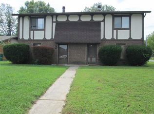 24 Kensington Heights Rd, Belleville, IL 62226