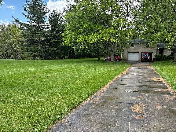 2nd image of 37670 Miller Rd