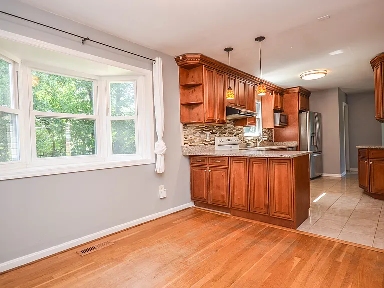 11309 Brandy Hall Ln — Photo 40