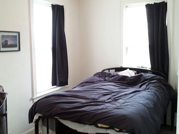 3rd image of 2530 N Sacramento Ave APT 401