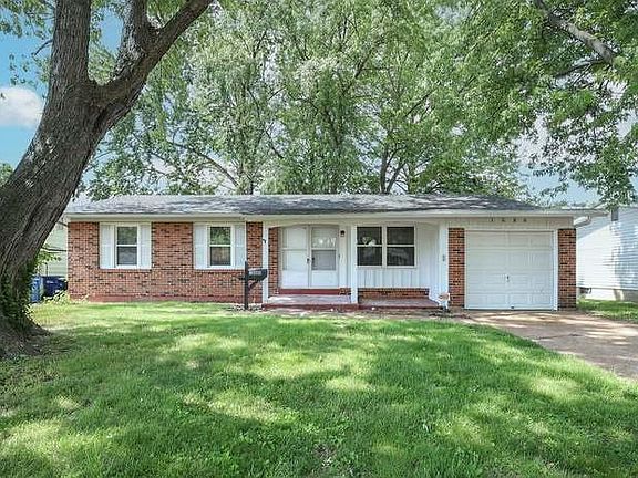 4th image of 1000 Madison Ln