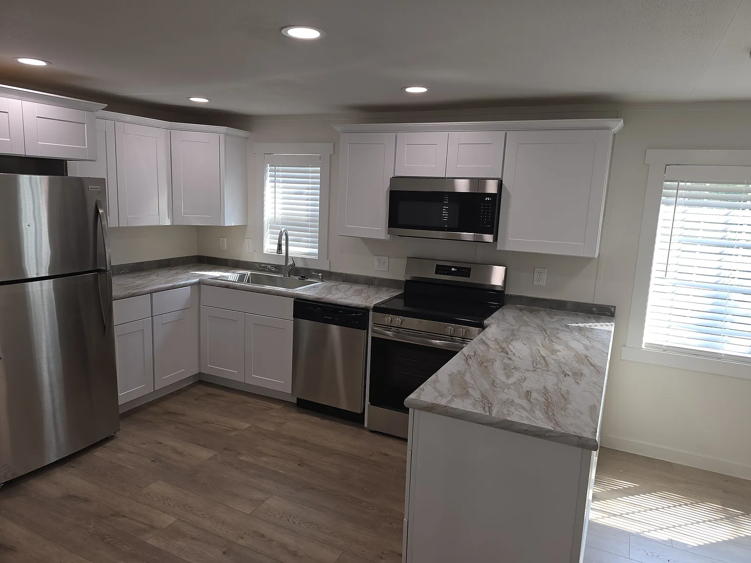 3 bed, 1230 sqft, $1,895 — Photo 4