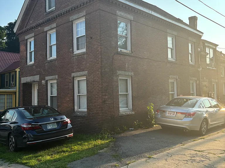 78 Fox St #2RR — Photo 1