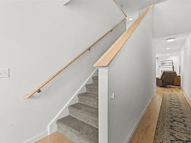 51 Blacksmith Dr — Photo 34