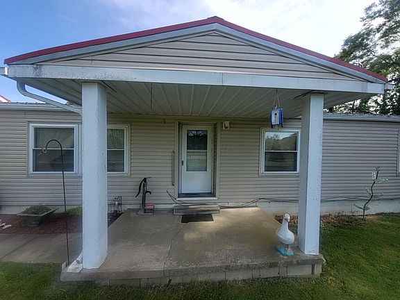 5th image of 8027 Township Road 83