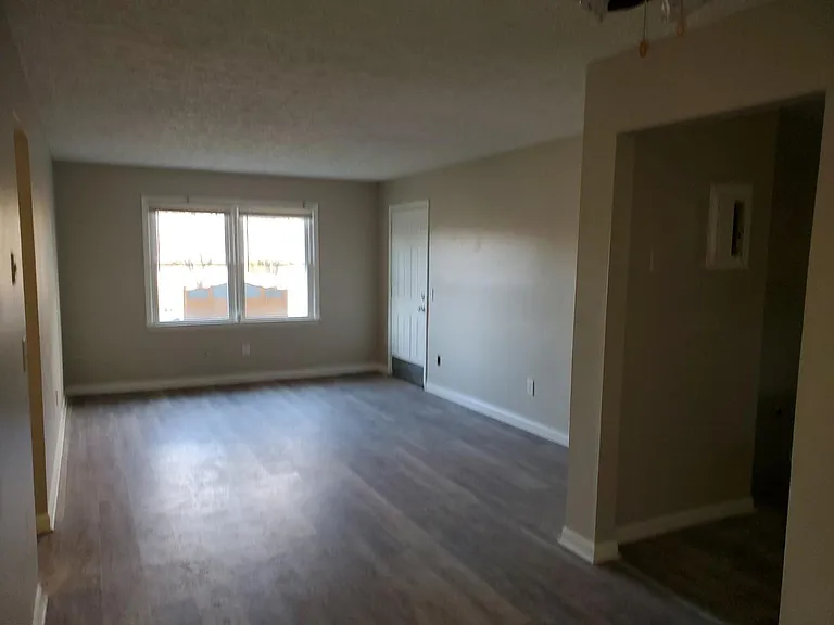 820 E Main St #822 — Photo 4